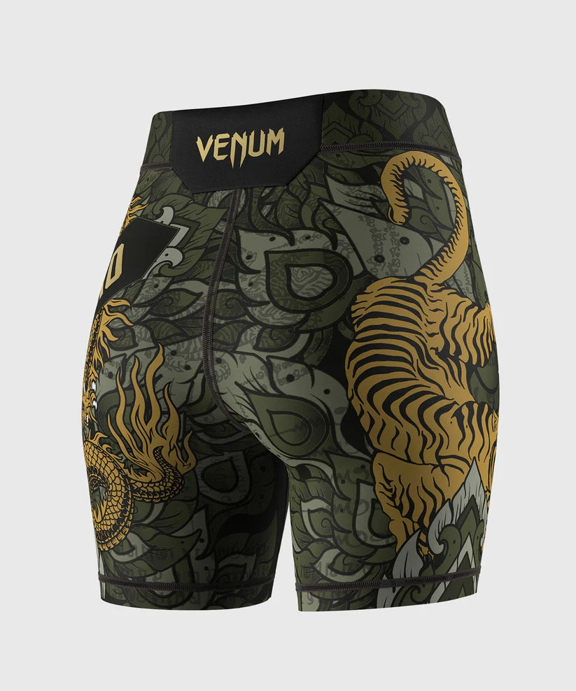 Licra Corta Venum UFC Unrivaled Valentina Shevchenko (Verde) (Disponible por Encargo)