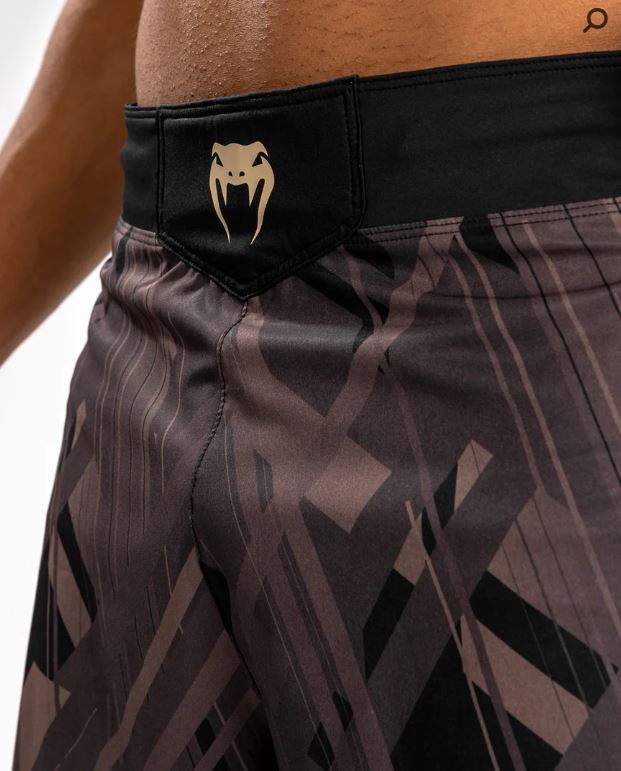 Fightshorts Venum Tecmo 2.0 (Negro / Marrón) (Disponible en Costa Rica y por Encargo)