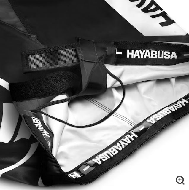 Fightshorts Hayabusa Icon (Largos) (Negro / Blanco) (Disponible por Encargo)