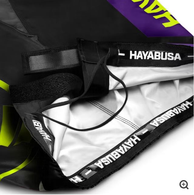 Fightshorts Hayabusa Icon (Largos) (Negro / Amarillo) (Disponible por Encargo)