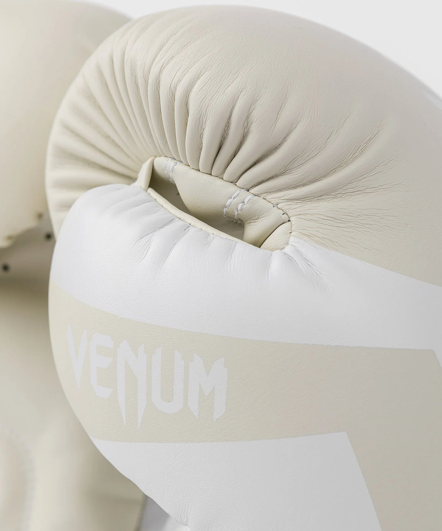 Guantes de Box Venum Elite (Marfil / Blanco) (Disponible por Encargo)