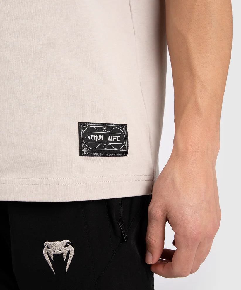 Camiseta para Hombre Venum UFC Ulti-Man (Gris / Blanco) (Disponible en Costa Rica y por Encargo)
