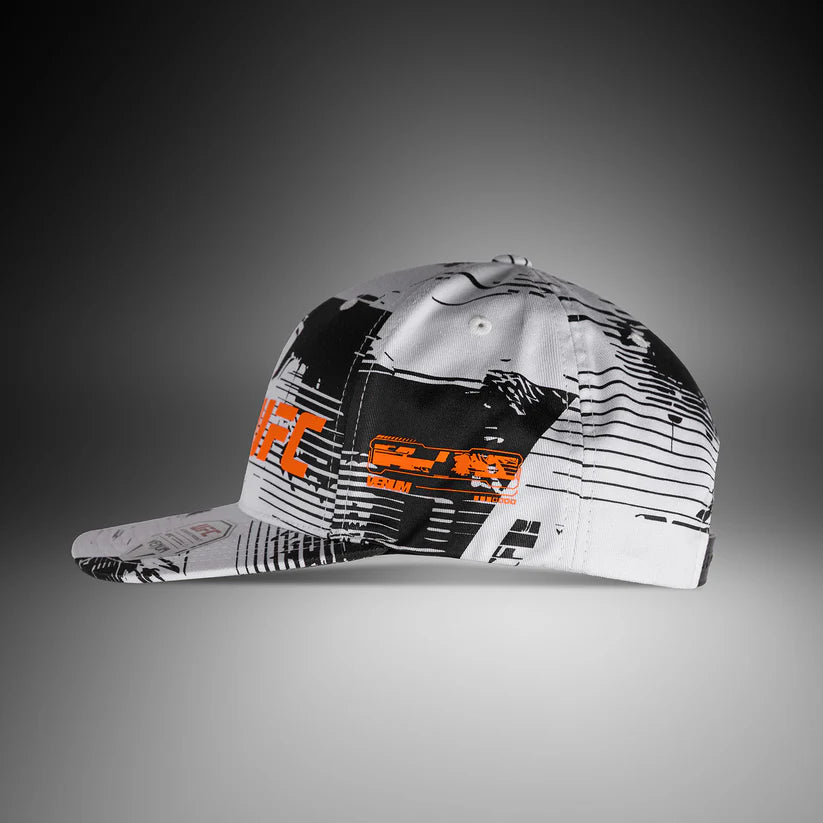 Gorra Venum UFC Zenith Authentic Fight Week (Blanco / Negro) (Disponible en Costa Rica)