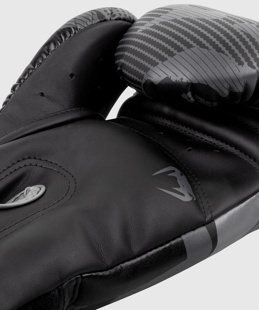 Guantes de Box Venum Elite (Negro Camo / Gris) (Disponible por Encargo)