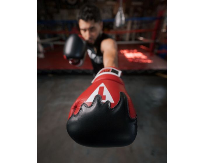 Guantes de Box Title GEL Lava (Rojo / Negro) (Disponible por Encargo)