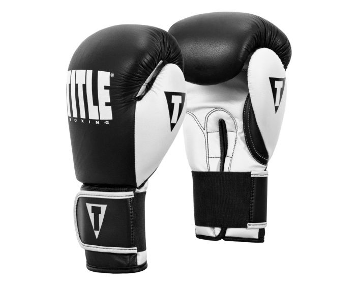 Guantes de Box Title Dynamic Strike (Negro / Blanco) (Disponible por Encargo)