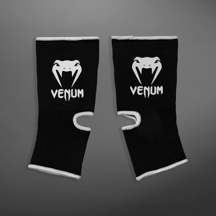 Tobilleras Venum (Negro) (Disponibles en Costa Rica)
