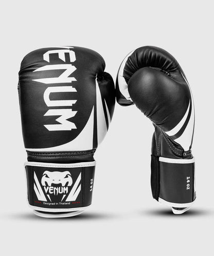 Guantes de Box Venum Challenger 2.0 (Negro / Blanco) (Disponible en Costa Rica)