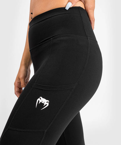 Leggings Venum Essentials (Negro / Blanco) (Disponible por Encargo)