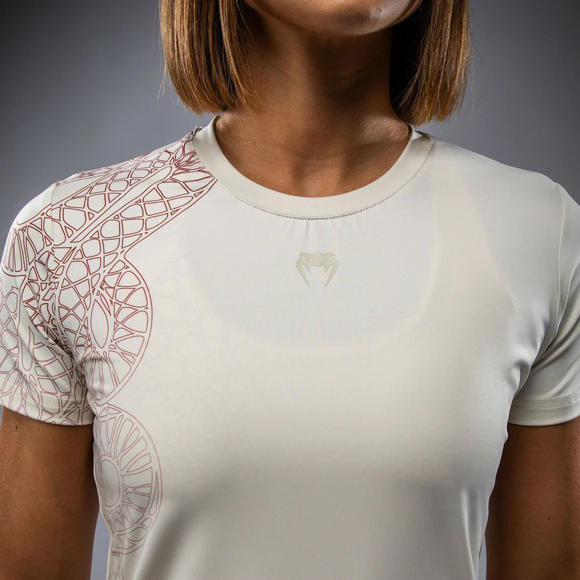 Blusa Dry Tech para Mujer Venum Serpenti (Blanco Hueso) (Disponible por en Costa Rica)