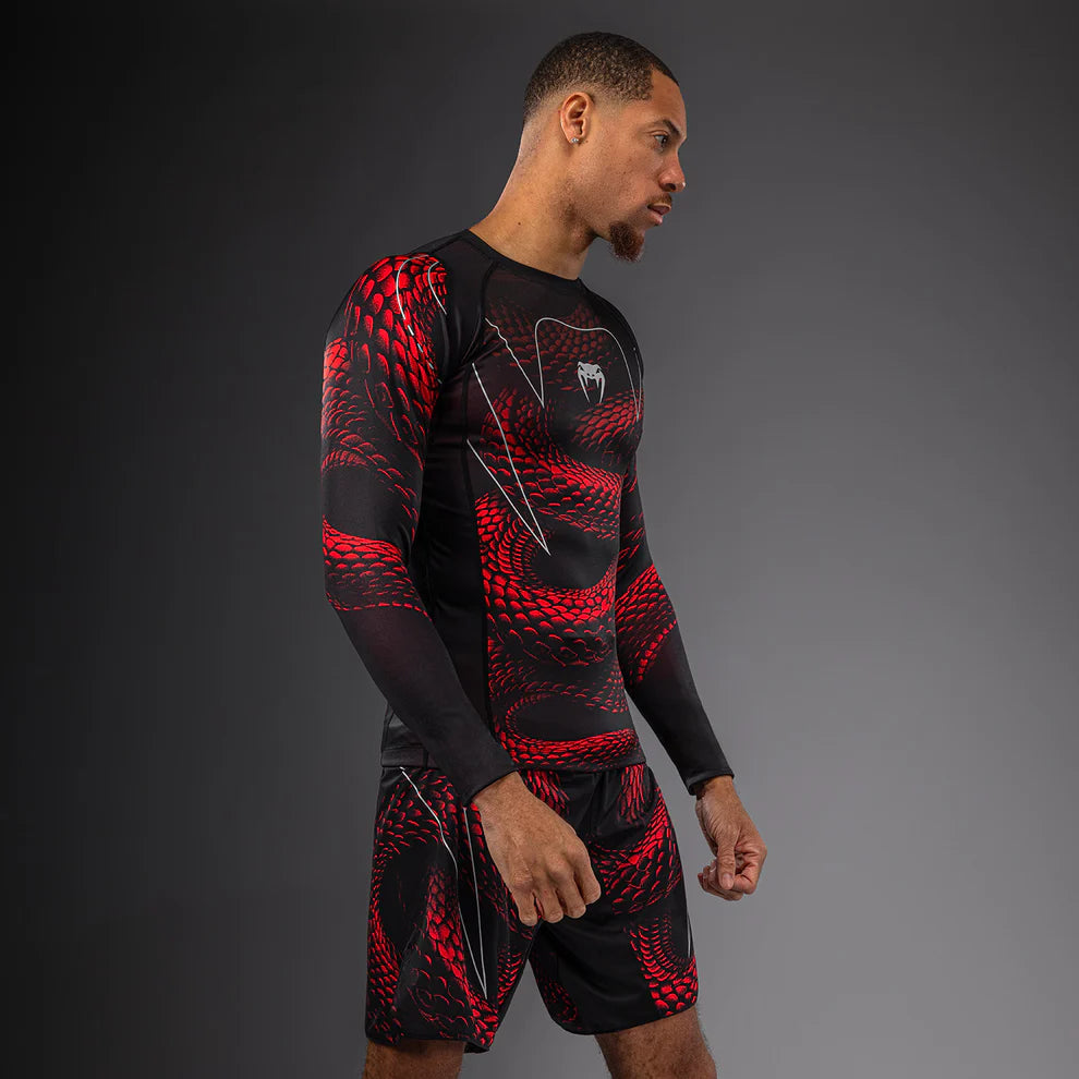 Rashguard Manga Larga Venum Matupa (Negro / Rojo) (Disponible en Costa Rica)
