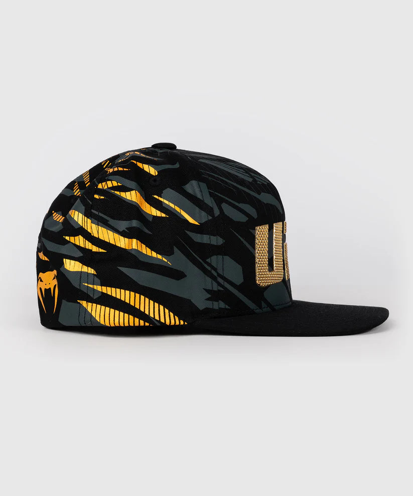 Gorra Venum UFC Fusion (Negro / Dorado) (Disponible en Costa Rica y por Encargo)