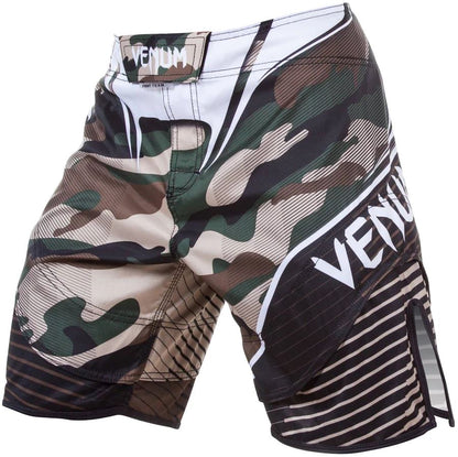 Fightshorts Venum Hero Camo (Camo / Verde) (Disponible en Costa Rica y por Encargo)