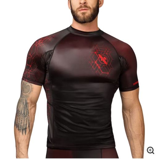 Rashguard Manga Corta Hayabusa Geo (Rojo) (Disponible en Costa Rica y por Encargo)