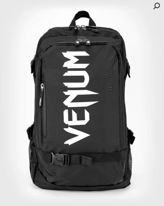 Backpack Venum Challenger Pro Evo (Negro / Blanco) (Disponible por Encargo)