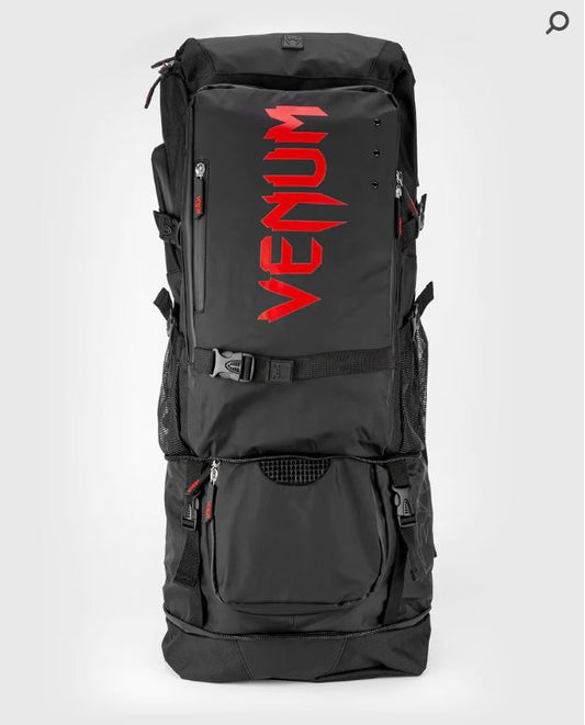 Backpack Venum Challenger Xtreme Evo (Negro / Rojo) (Disponible por Encargo)