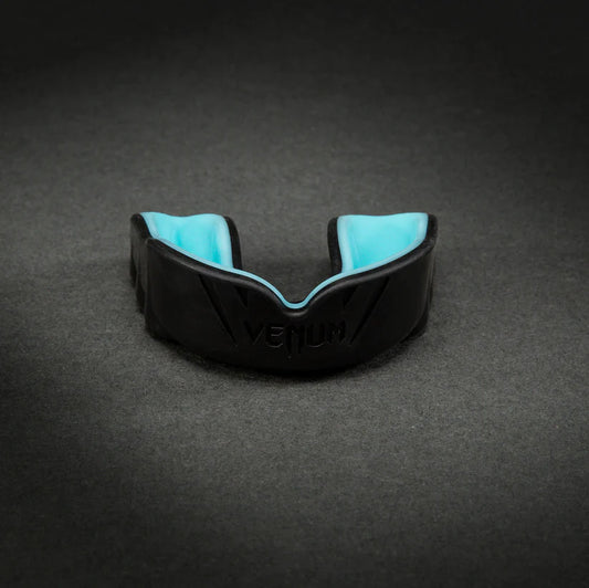 Bucal Venum Challenger (Negro / Turquesa) (Disponible en Costa Rica)