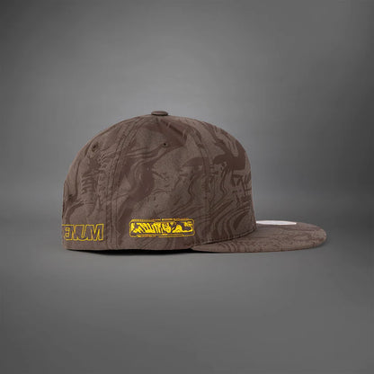 Gorra Venum UFC Fusion Authentic Fight Week (Café / Amarillo) (Disponible en Costa Rica)