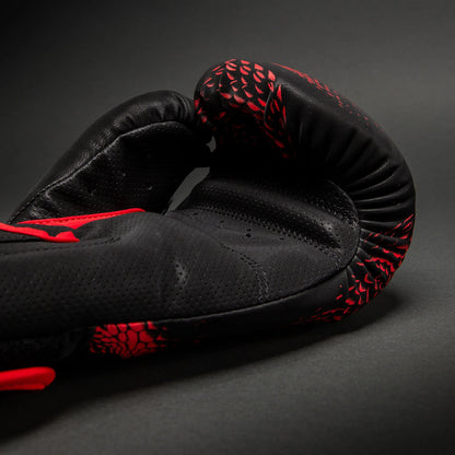 Guantes de Box Venum Matupa (Negro / Rojo / Plateado) (Disponible en Costa Rica)