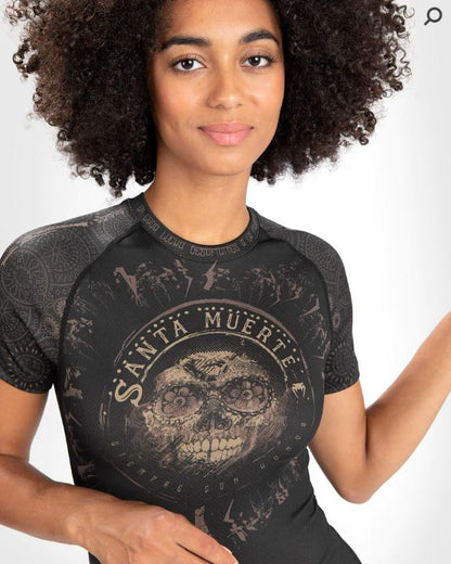 Rashguard Manga Corta para Mujer Venum Santa Muerte Dark Side (Disponible en Costa Rica y por Encargo)