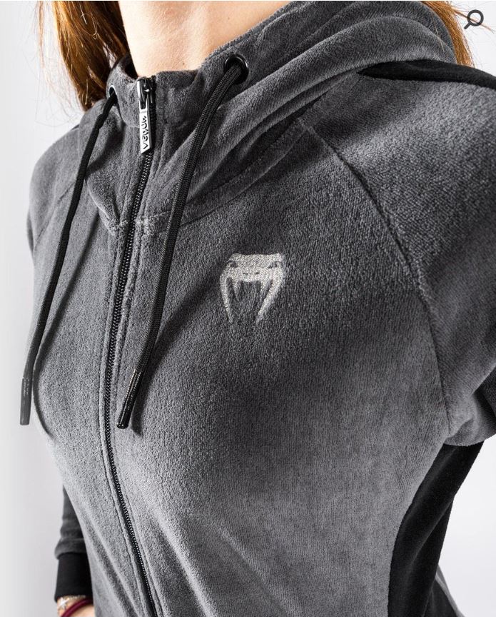 Jacket de Mujer Venum Camoline 2.0 Velvet Track (Gris / Negro) (Disponible por Encargo)