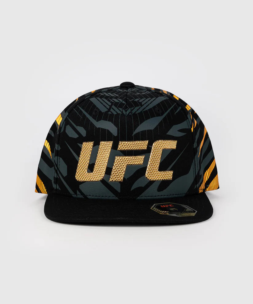 Gorra Venum UFC Fusion (Negro / Dorado) (Disponible en Costa Rica y por Encargo)