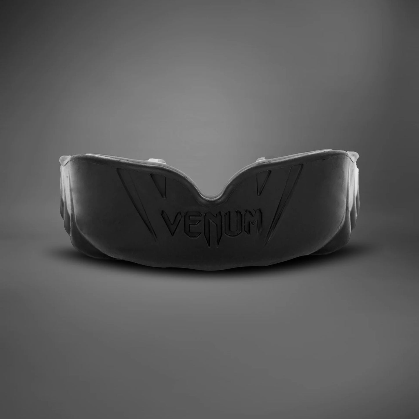 Bucal Venum Challenger (Negro / Gris) (Disponible en Costa Rica)