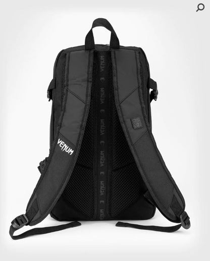 Backpack Venum Challenger Pro Evo (Negro / Blanco) (Disponible por Encargo)