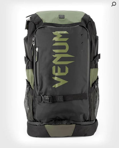 Backpack Venum Challenger Xtreme Evo (Negro / Verde) (Disponible por Encargo)