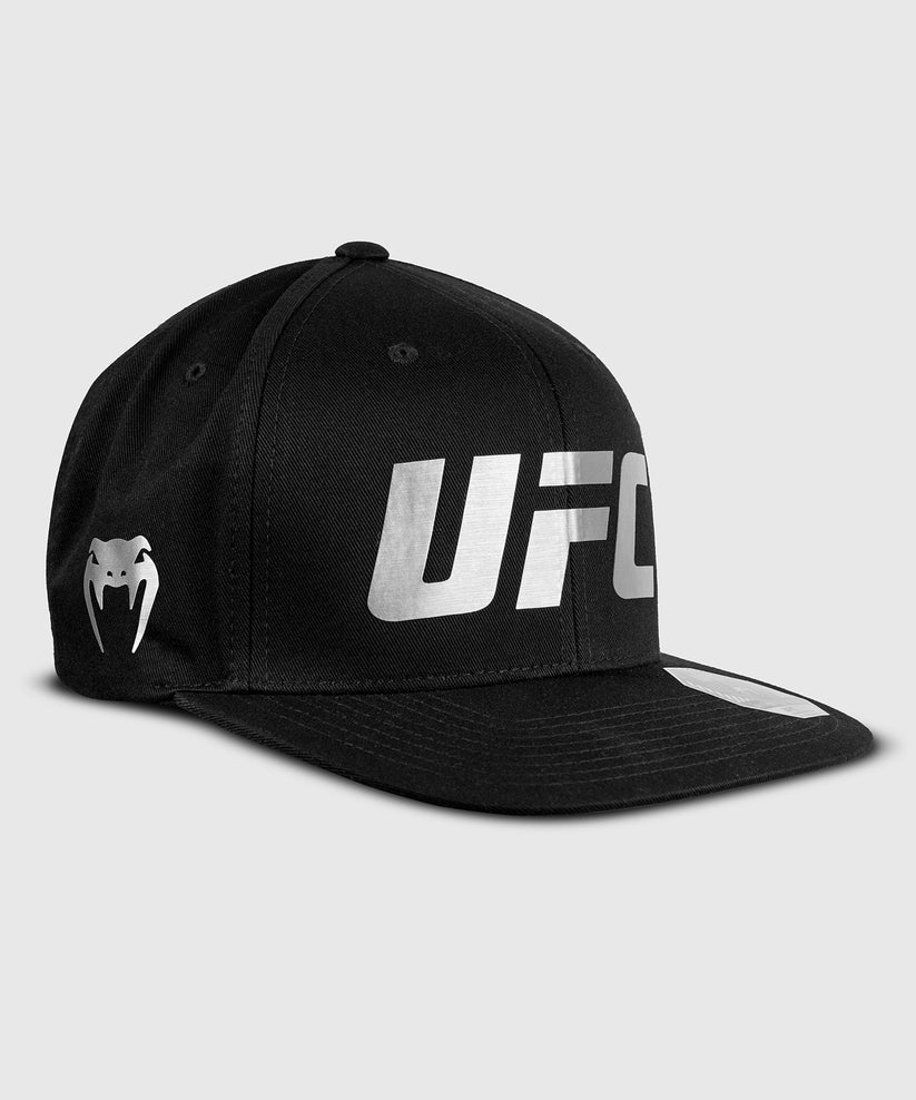 Gorra Venum UFC Adrenaline (Negro / Blanco) (Disponible por Encargo)