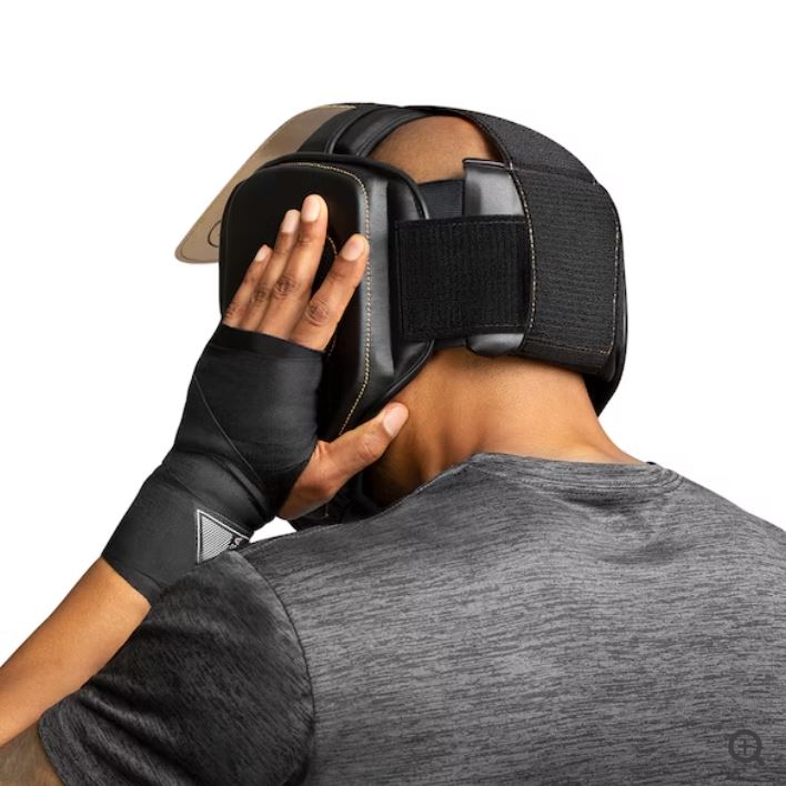 Careta Hayabusa T3 MMA (Negro / Dorado) (Disponible por Encargo)