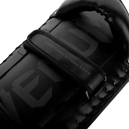Thai Pads Venum Giant (Negro / Negro) (Disponible por Encargo)