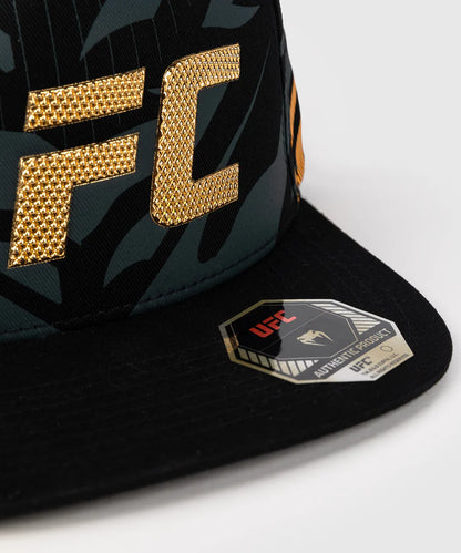 Gorra Venum UFC Fusion (Negro / Dorado) (Disponible en Costa Rica y por Encargo)