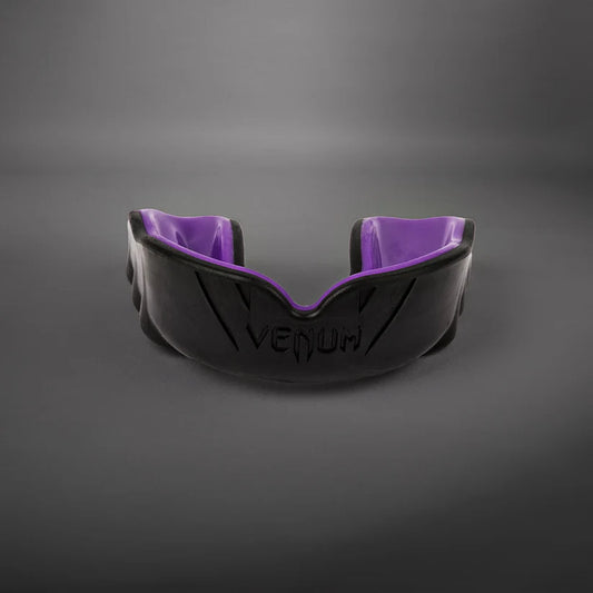 Bucal Venum Challenger (Negro / Morado) (Disponible en Costa Rica)