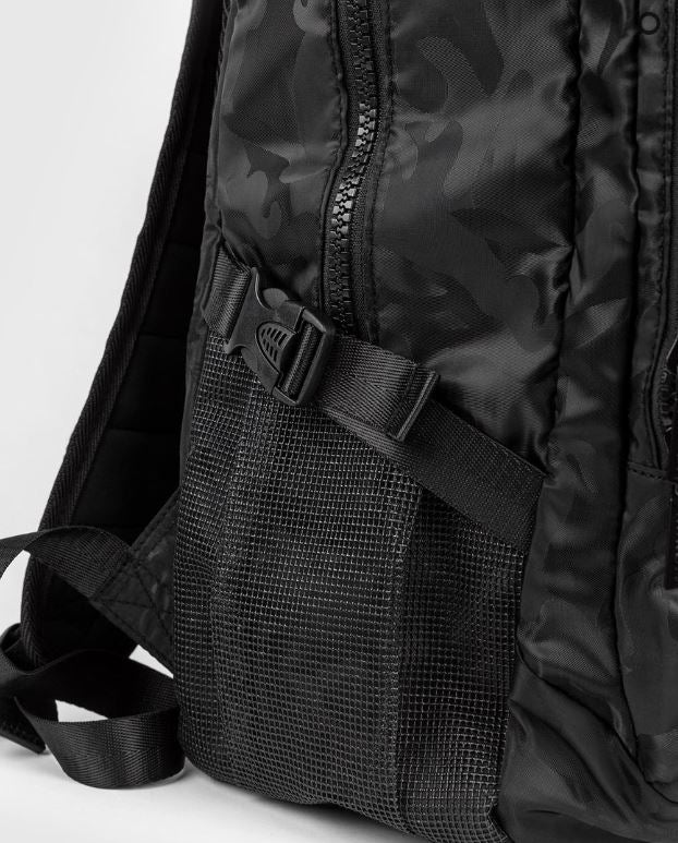 Backpack Venum Challenger Pro (Camo Oscuro) (Disponible por Encargo)