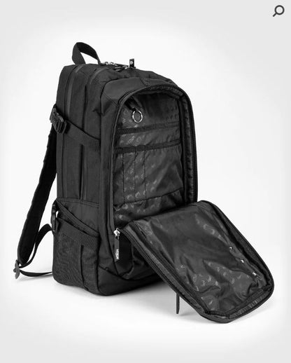 Backpack Venum Challenger Pro Evo (Negro / Blanco) (Disponible por Encargo)