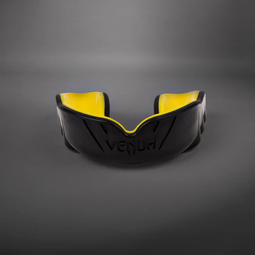 Bucal Venum Challenger (Negro / Amarillo) (Disponible en Costa Rica)