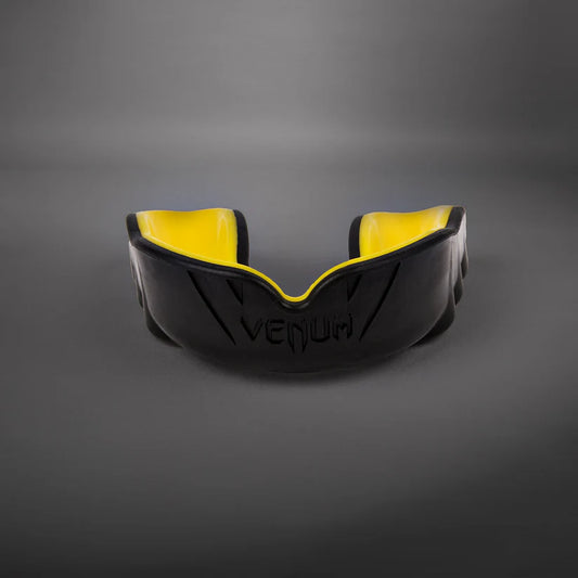Bucal Venum Challenger (Negro / Amarillo) (Disponible en Costa Rica)