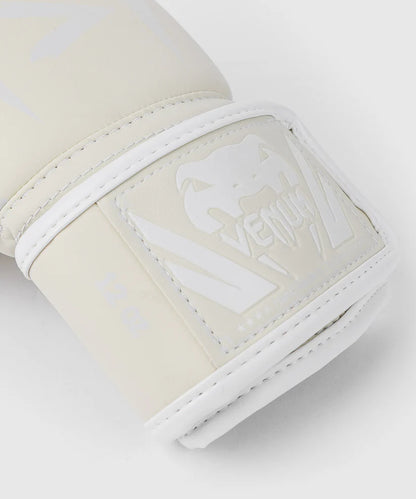 Guantes de Box Venum Elite (Marfil / Blanco) (Disponible por Encargo)