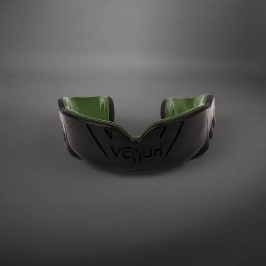 Bucal Venum Challenger (Negro / Caqui) (Disponible en Costa Rica)