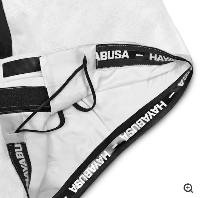 Fightshorts Hayabusa Hexagon (Cortos) (Blanco) (Disponible por Encargo)