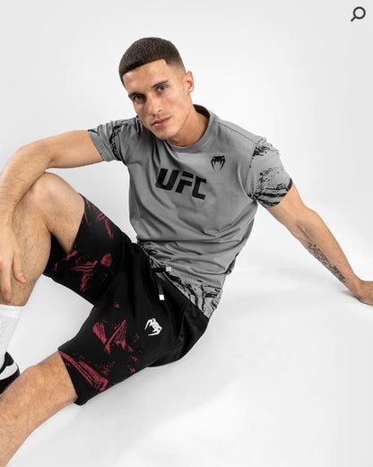 Camiseta de Hombre Venum UFC Authentic Fight Week Men's 2.0 (Gris / Negro) (Disponible en Costa Rica y por Encargo)