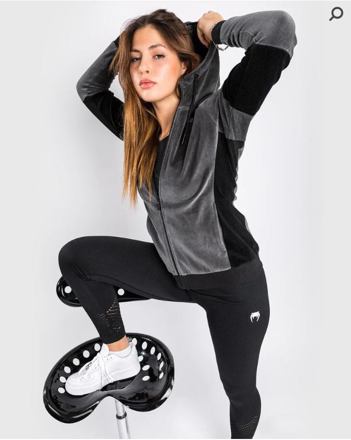 Jacket de Mujer Venum Camoline 2.0 Velvet Track (Gris / Negro) (Disponible por Encargo)