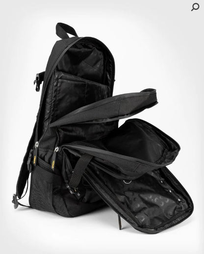 Backpack Venum Challenger Pro Evo (Negro / Dorado) (Disponible por Encargo)