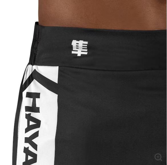 Fightshorts de Kickboxing Hayabusa Icon (Negro / Blanco) (Disponible por Encargo)