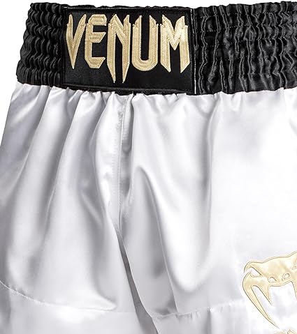 Fightshorts de Muay Thai Venum Classic (Blanco / Negro / Dorado) (Disponible por Encargo)