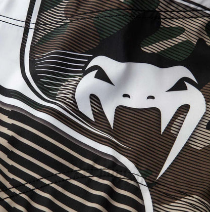 Fightshorts Venum Hero Camo (Camo / Verde) (Disponible en Costa Rica y por Encargo)