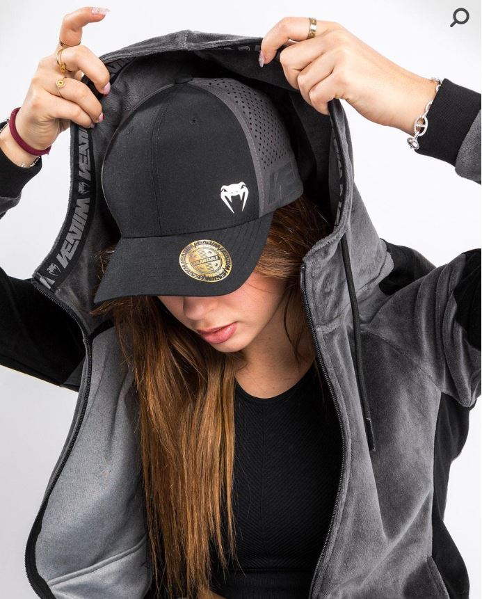 Jacket de Mujer Venum Camoline 2.0 Velvet Track (Gris / Negro) (Disponible por Encargo)