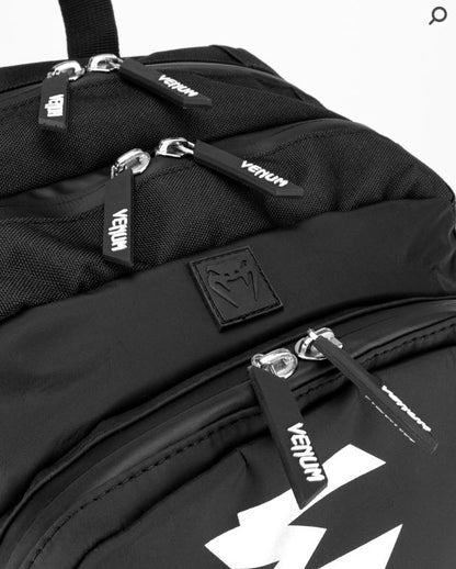 Backpack Venum Challenger Pro Evo (Negro / Blanco) (Disponible por Encargo)