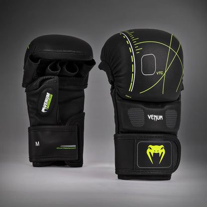 Guantes de MMA Venum Training Camp 4.0 (Sparring) (Negro / Amarillo Neón) (Disponible en Costa Rica y por Encargo)